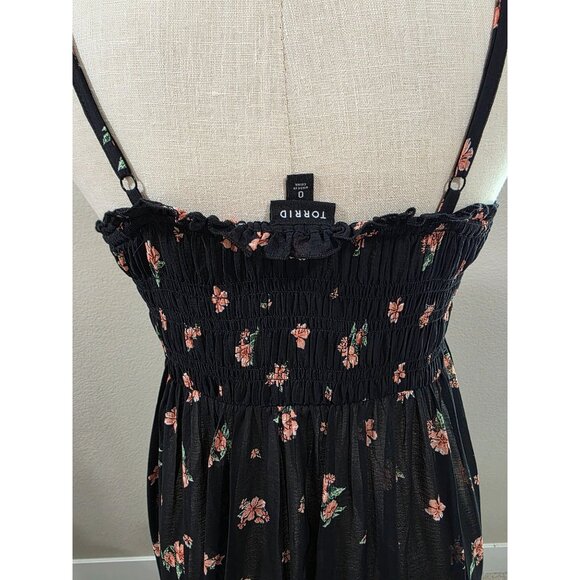 Torrid Womens Black Floral Tunic With Smocked Bodice & Adjustable Spaghetti Stra - Picture 6 of 7